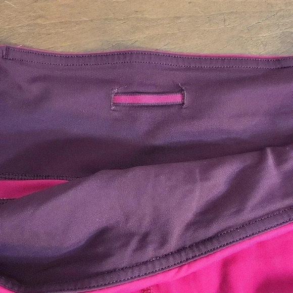 Lululemon Red Capri Leggings - Picture 10 of 11